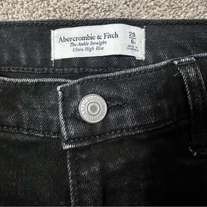 Abercrombie and Fitch Ultra High Rise Ankle Straight